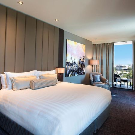 The Beetson Hotel Μπρίσμπεϊν Εξωτερικό φωτογραφία A bedroom at the hotel