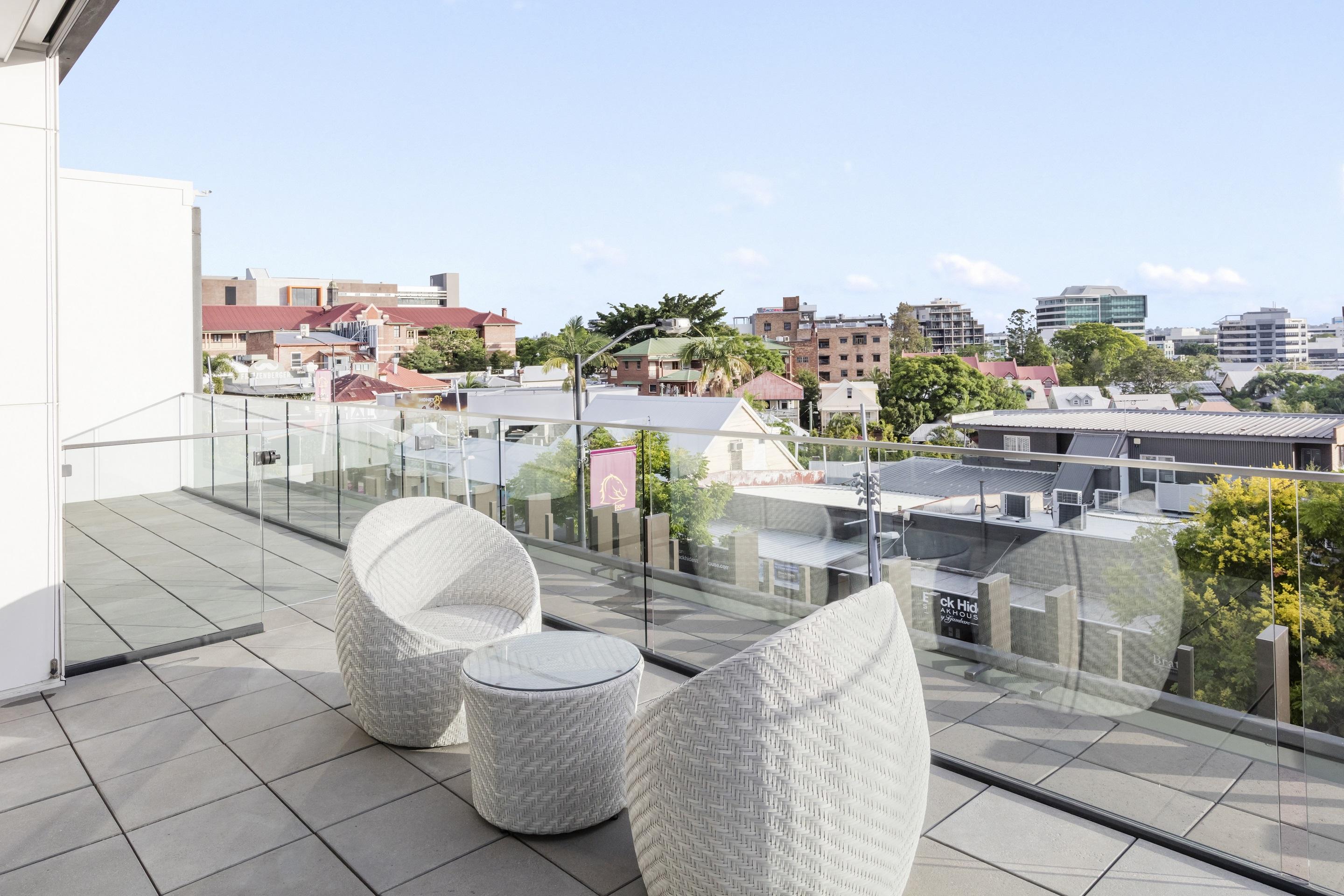 The Beetson Hotel Μπρίσμπεϊν Εξωτερικό φωτογραφία The rooftop terrace